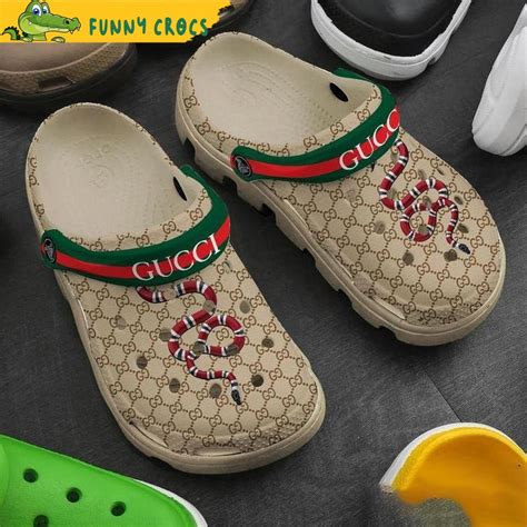 mens gucci crocs